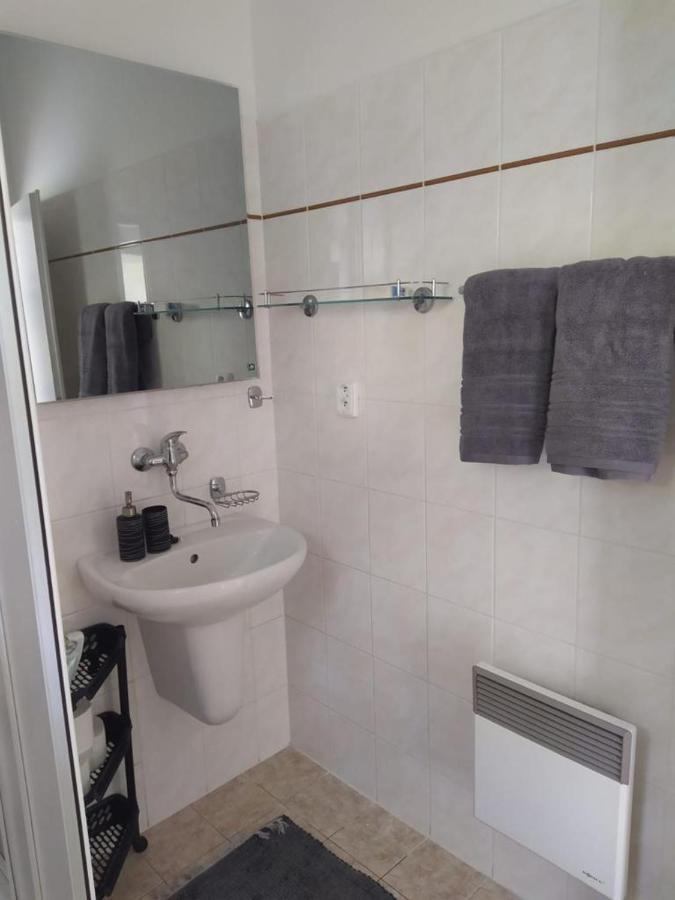 Apartman 10 Županovice Exterior foto
